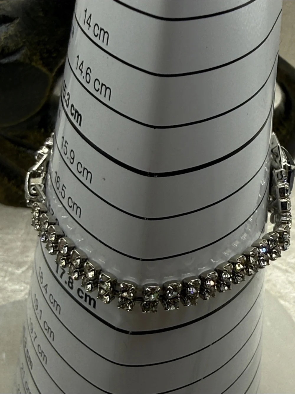 N/A elegant crystal